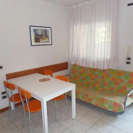 Family Vacation With Porch In Apartment